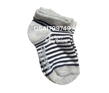 Load image into Gallery viewer, Baby Boy Socks 3pcs ( Oshkosh) - Kyemen Baby Online