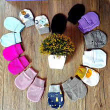 Load image into Gallery viewer, Baby Mittens, 1pair ( Lollipop Candy) - Kyemen Baby Online
