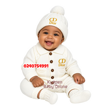 Load image into Gallery viewer, Baby Romper With Hat And Socks (Unisex) Off White
