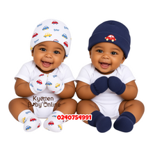 Load image into Gallery viewer, Baby Boy 2Pcs Hat With 2Pairs Of Mittens (0-6Months) Cars

