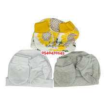 Load image into Gallery viewer, Baby Hat, Socks And Mittens (3pcs)
