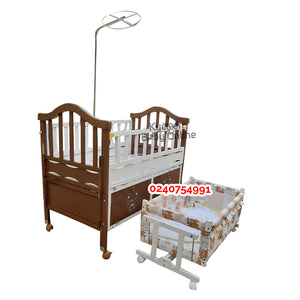 2 in 1 Baby Wooden Cot (8860) - Kyemen Baby Online